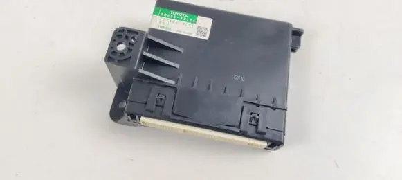Toyota Prius+ (ZVW40) Air conditioner control unit module 8865047124