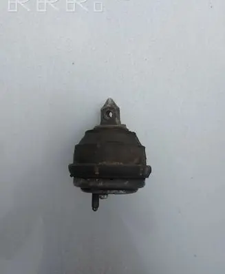 BMW 5 E39 Engine mount bracket