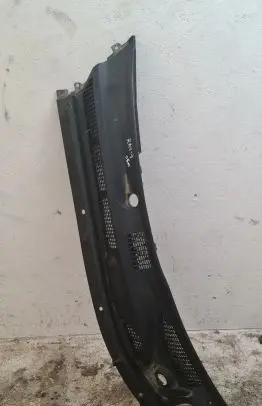 Toyota RAV 4 (XA20) Engine hood trim 5570842110