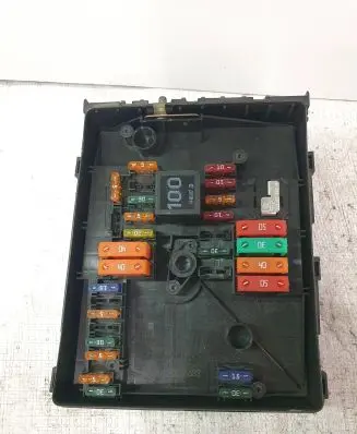 Volkswagen Touran I Fuse module 1K0937125A 017183071