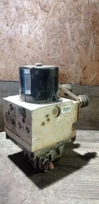 Volkswagen PASSAT B6 ABS Pump 3C0614109