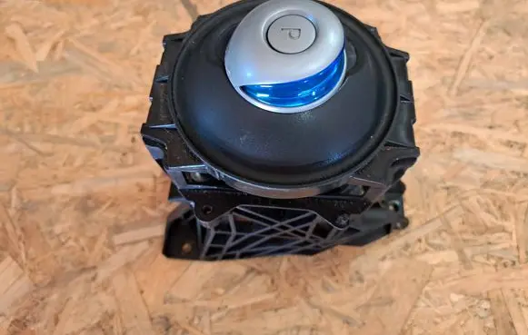 Nissan Leaf I (ZE0) Gear shifter/selector 75G020