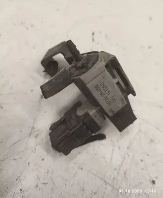 KIA Sorento Valve vacuum 351202A450