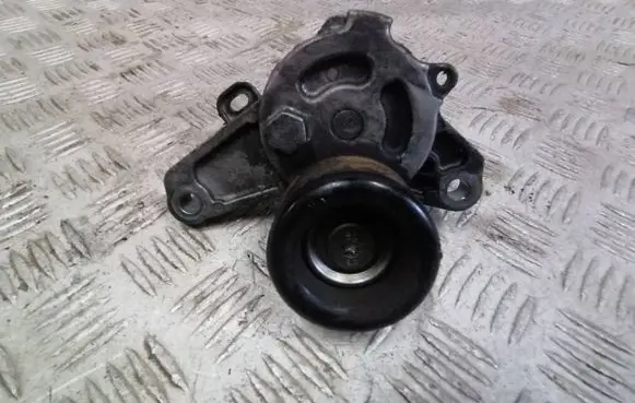 Suzuki Swift III Generator/alternator belt tensioner