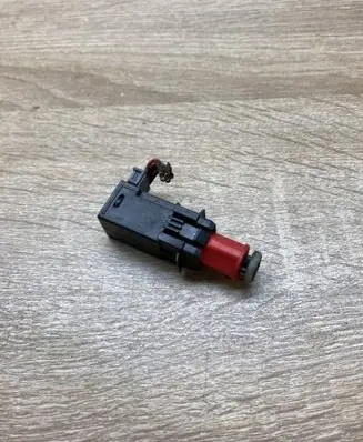 Opel Vectra C Brake pedal sensor switch 13178782