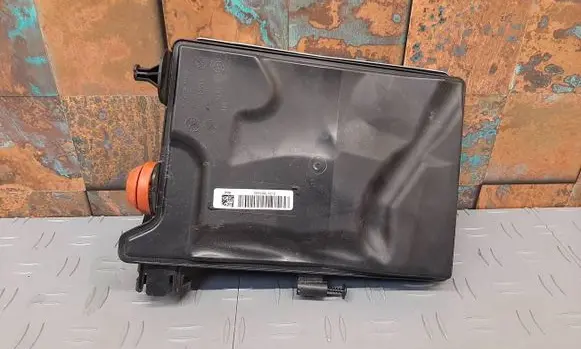 BMW X6 G06 Intake resonator 8470034 13718470034