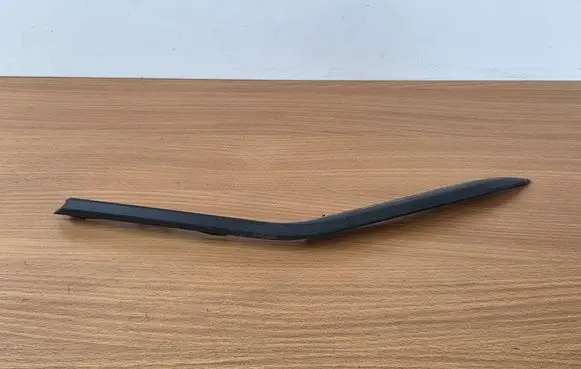 Ford Focus Front bumper splitter molding JX7B15B246A1