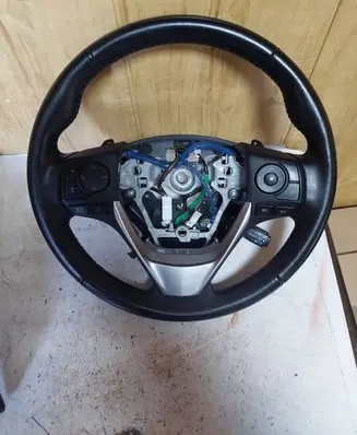 Toyota RAV 4 (XA40) Steering wheel