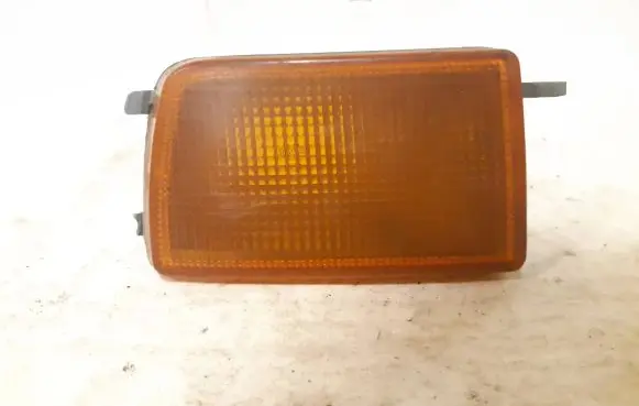 Volkswagen Golf III Front indicator light 858039