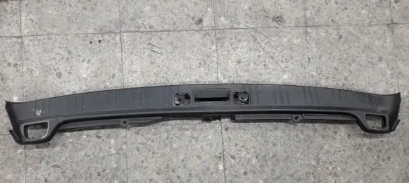 BMW 5 E39 Trunk/boot sill cover protection 8185232
