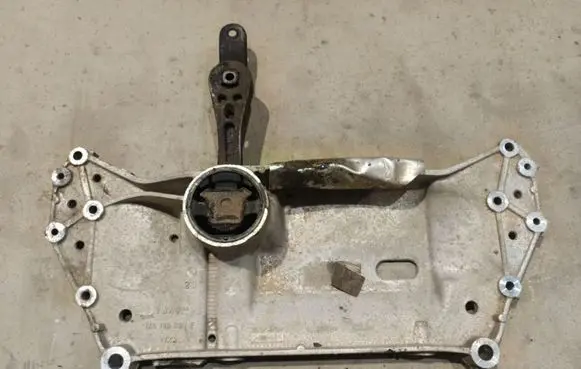 Seat Altea Front subframe 1K0199369F