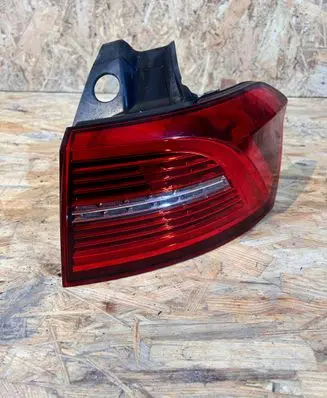 Volkswagen PASSAT B8 Rear/tail lights 3G9945208F