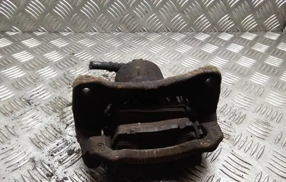 Toyota Prius (XW10) Front brake caliper