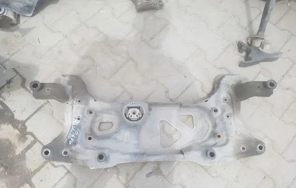 Volkswagen Jetta VI Front subframe 5C0199369C