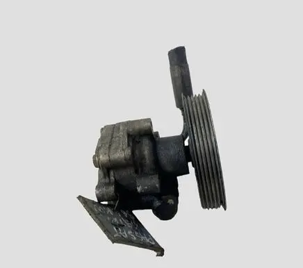 Volkswagen PASSAT B5.5 Power steering pump 8D0145177Q