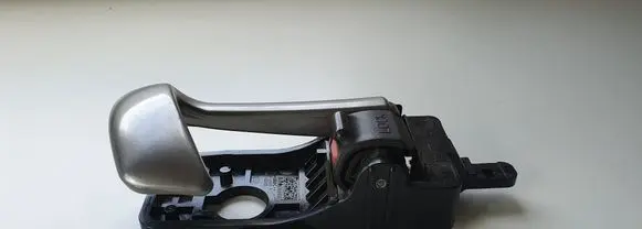 Hyundai Santa Fe Front door interior handle