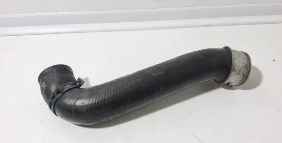 Volkswagen Golf IV Intercooler hose/pipe 1J0145828E