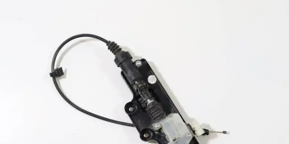 Tesla Model X Engine bonnet/hood lock/catch 1061816-00-E 106181600E 1061816