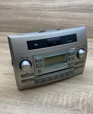 Toyota Corolla Verso E121 Radio/CD/DVD/GPS head unit 861200F010