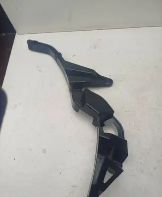 Audi A2 Front bumper mounting bracket 8Z0854730