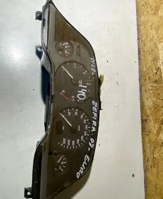 Opel Zafira A Speedometer (instrument cluster) 09228757 351184000