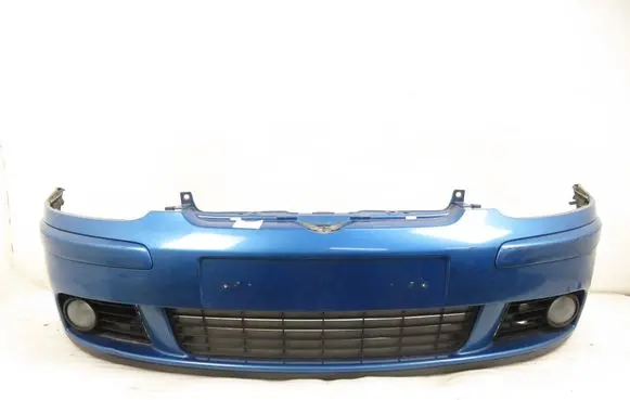 Volkswagen Golf V Front bumper