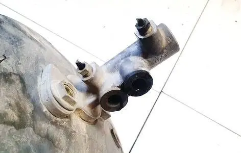 Audi A4 S4 B5 8D Master brake cylinder