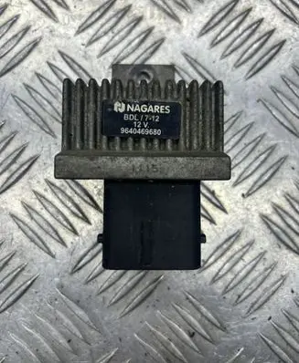 Peugeot 206 Glow plug pre-heat relay 9640469680
