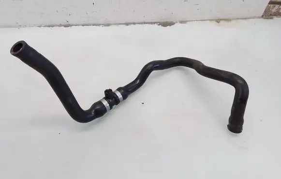 BMW 5 E39 Engine coolant pipe/hose 738001121