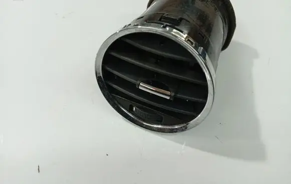 Opel Antara Dash center air vent grill 96661704
