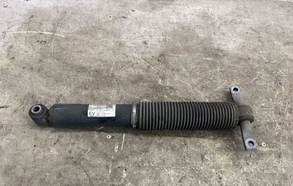 Ford Focus Rear shock absorber with coil spring D04JA