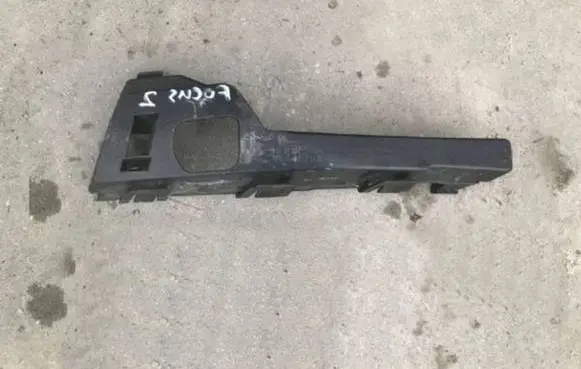 Ford Focus Front bumper mounting bracket 4m51-17e857-ac