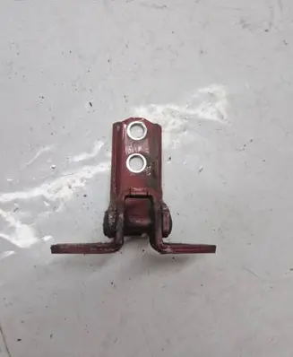 Mitsubishi Outlander Rear door lower hinge