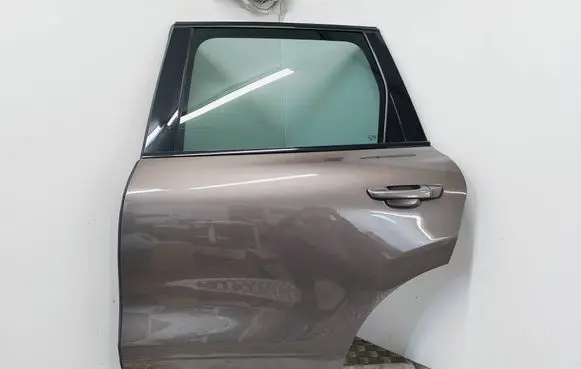 Porsche Cayenne (92A) Rear door