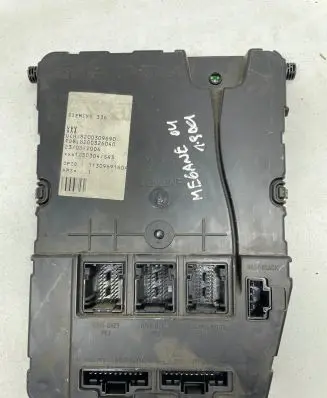 Renault Megane II Comfort/convenience module 8200309690 S118400220D