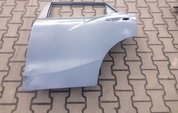 SsangYong Rodius Rear door