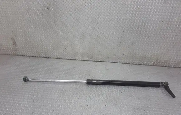 Subaru Forester SF Tailgate/trunk strut/damper