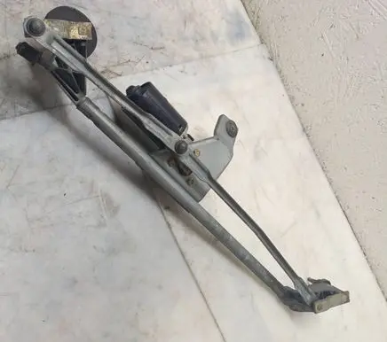 Volvo S70 V70 V70 XC Front wiper linkage and motor 0390241133 3397020424