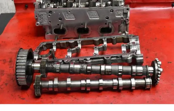 Audi A8 S8 D3 4E Engine head 0593AG