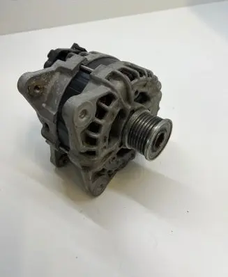Renault Kadjar Generator/alternator 231004BE0B 14V80150A F000BL0814
