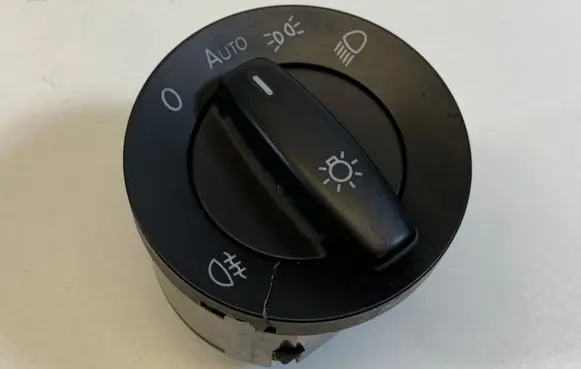 Volkswagen Golf V Light switch 1T0941431AB
