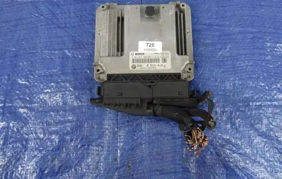 Mini One - Cooper Coupe R56 Engine control unit/module 8512415 0281017509