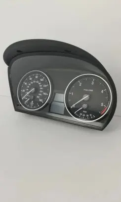 BMW X1 E84 Speedometer (instrument cluster) 9283842