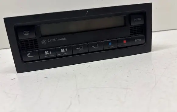 Volkswagen PASSAT B5 Climate control unit 3B1907044H