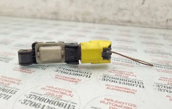 Volkswagen Touareg I Airbag deployment crash/impact sensor 7L0909606D