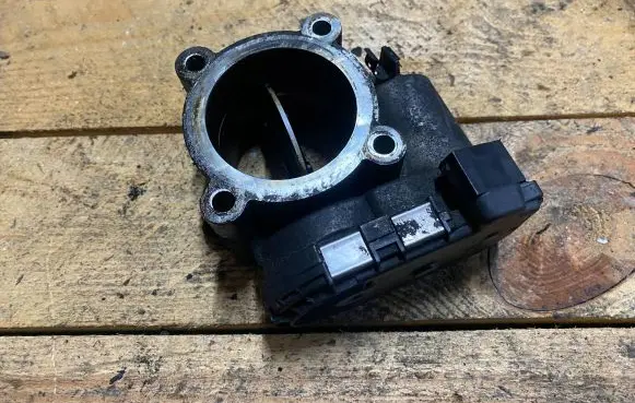 Mercedes-Benz E W211 Throttle valve a6420900270 6420900270