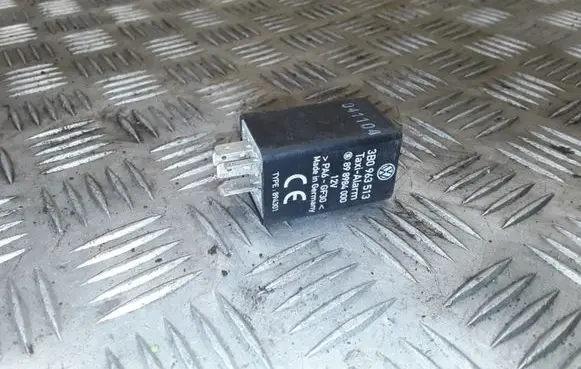 Volkswagen Golf V Other relay 3B0963513
