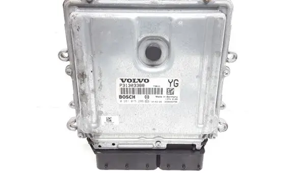 Volvo V70 Engine control unit/module P31303388 0281015286