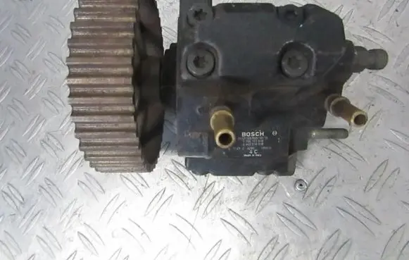 Renault Scenic I Fuel injection high pressure pump 7700111010 0445010018