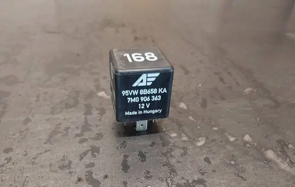 Ford Galaxy Other relay 7M0906363 168 95VW8B658KA